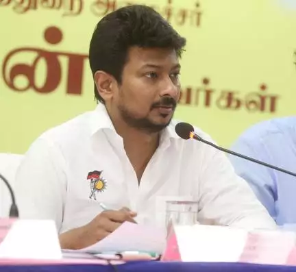 अयोध्या के संत ने कहा- उदयनिधि का सिर काटने वाले को दूंगा ₹10 करोड़; नेता ने दी प्रतिक्रिया #उदयनिधि_स्टालिन