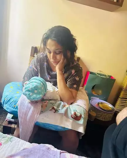 अगर यह गाज़ा में पैदा हुई होती तो इसकी रक्षा कैसे करती: बेटी के साथ तस्वीर शेयर कर स्वरा भास्कर #युद्ध