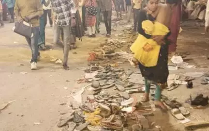 गोपालगंज में दुर्गा पूजा पंडाल में मची भगदड़, 1 बच्चे समेत 3 लोगों की हुई मौत #हादसा #दुर्गा_पूजा