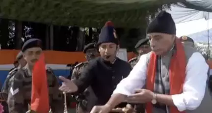 रक्षा मंत्री राजनाथ सिंह ने विजयादशमी पर तवांग में की शस्त्र पूजा #विजयादशमी