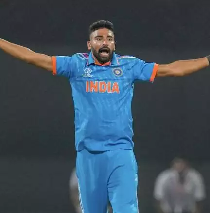 मोहम्मद सिराज ने एक सप्ताह के भीतर गंवाई शीर्ष रैंकिंग, केशव महाराज बने दुनिया के नंबर-1 वनडे गेंदबाज़ #क्रिकेट #सिराज