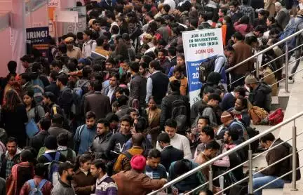 भारत में रिकॉर्ड निचले स्तर पर आई बेरोज़गारी दर: SBI का अध्ययन #बेरोज़गारी