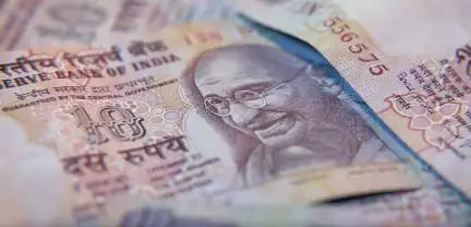 अमेरिकी डॉलर के मुकाबले अब तक के सबसे निचले स्तर 83.33 पर बंद हुआ भारतीय रुपया #डॉलर