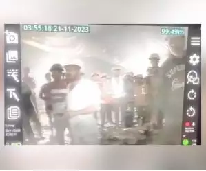 उत्तराखंड में धंसी सुरंग के अंदर फंसे मज़दूरों के पहले विज़ुअल्स आए सामने #सुरंग