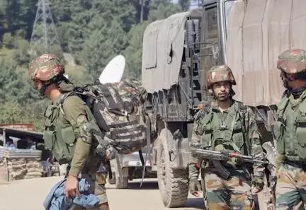 जम्मू कश्मीर में आतंकियों के साथ हुई मुठभेड़ में अब तक 5 जवान हुए शहीद #कश्मीर