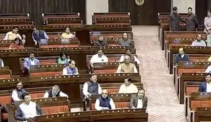 लोकसभा से 3 और सांसद किए गए निलंबित, संसद से निलंबित सांसदों की संख्या हुई 146 #राजनीति #संसद
