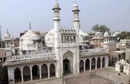 सुप्रीम कोर्ट ने ज्ञानवापी मस्जिद परिसर में सील किए गए 'वुज़ुखाने' की सफाई की दी इजाज़त #ज्ञानवापी