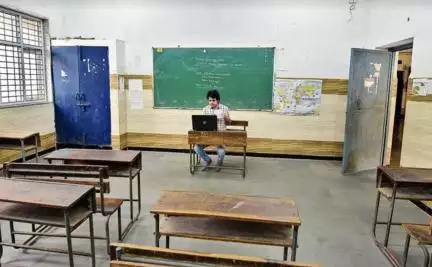 हरियाणा में ठंड के चलते पहली से पांचवीं कक्षा के छात्रों के लिए 27 जनवरी तक बढ़ाई गईं छुट्टियां #शीतलहर #स्कूल