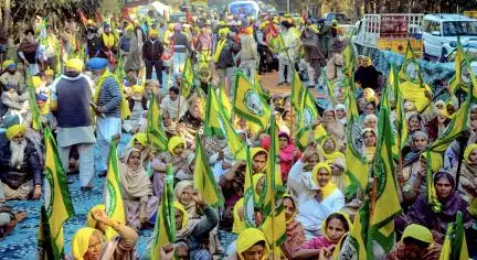 किसानों के प्रदर्शन के मद्देनज़र हरियाणा के 7 ज़िलों में 3 दिन तक बंद रहेंगी इंटरनेट सेवाएं  #किसान_प्रदर्शन