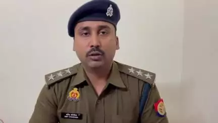 शाहजहांपुर: *थाना कांट #SHAHJAHANPURPOL द्वारा आगामी चुनाव-2024 के दृष्टिगत विशेष अभियान के तहत अवैध शस्त्र फैक्ट्री का भंडाफोड़ कर