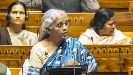 9-14 वर्ष की लड़कियों के लिए सर्वाइकल कैंसर टीकाकरण को बढ़ावा देगी सरकार: वित्त मंत्री #बजट_2024 #अंतरिम_बजट