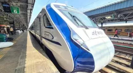 40,000 रेल बोगियों को वंदे भारत मानकों में बदला जाएगा: वित्त मंत्री #बजट #बजट_2024 #अंतरिम_बजट