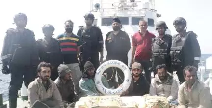 गुजरात में ₹480 करोड़ की ड्रग्स के साथ 6 पाकिस्तानी नागरिकों को किया गया गिरफ्तार #ड्रग्स