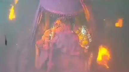 होली पर उज्जैन के महाकाल मंदिर में भस्म आरती के दौरान गुलाल के कारण लगी आग, कई लोग हुए घायल #होली #उज्जैन