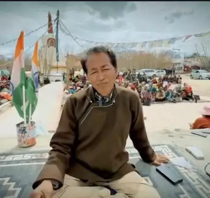 चीन हमारी ज़मीन पर अतिक्रमण कर रहा है, अगर लोग यह कहें तो उन्हें देशद्रोही कहा जाता है: सोनम वांगचुक #लद्दाख #पर्यावरण