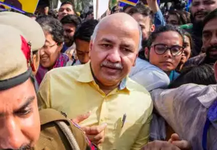 वह सबूतों से छेड़छाड़ कर सकते हैं: कोर्ट में मनीष सिसोदिया की ज़मानत का विरोध करते हुए सीबीआई #मनीष_सिसोदिया