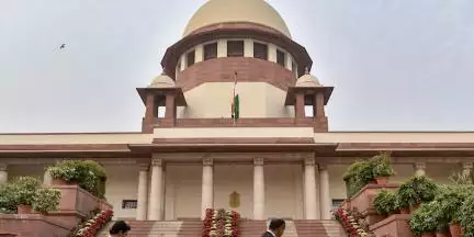 जब पतंजलि ने कहा कि ऐलोपैथी में कोविड-19 का इलाज नहीं है तब आपने आंखें बंद क्यों रखीं?: सरकार से सुप्रीम कोर्ट #पतंजलि