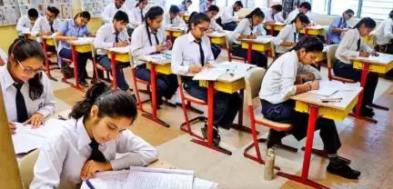 सीबीएसई ने 11वीं और 12वीं कक्षा के परीक्षा प्रारूप में किया बदलाव #सीबीएसई