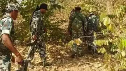 छत्तीसगढ़-तेलंगाना सीमा पर पुलिस व नक्सलियों के बीच हुई मुठभेड़, 3 नक्सली ढेर #नक्सली