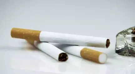 पाक में महंगाई के चलते धूम्रपान करने वाले 18% लोगों ने छोड़ा सिगरेट पीना: रिपोर्ट #धूम्रपान