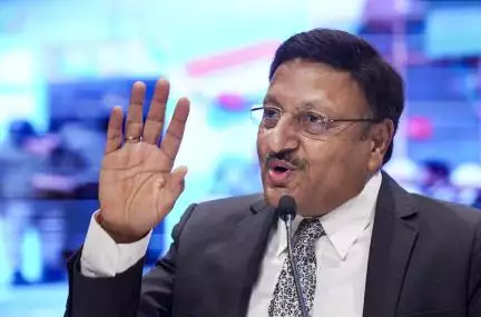 बेचारी को कुछ दिन आराम करने दीजिए, फिर वह गाली खाएगी: ईवीएम से छेड़छाड़ के आरोपों पर मुख्य चुनाव आयुक्त #ईवीएम