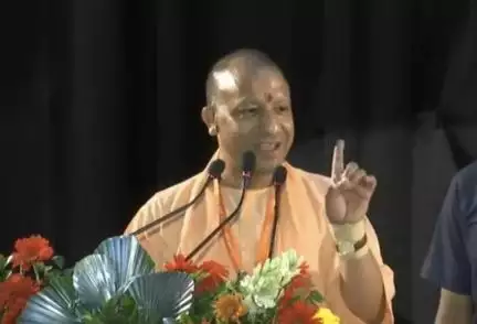 पूरे यूपी में कांवड़ यात्रा मार्गों पर खानपान की दुकानों पर मालिकों को लगानी होगी नेमप्लेट: सीएम योगी #कांवड़_यात्रा