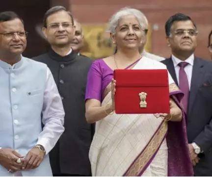 बजट में रोज़गार, कौशल, एमएसएमई और मध्यम वर्ग पर ध्यान केंद्रित किया गया है: वित्त मंत्री #बजट_2024 #रोज़गार