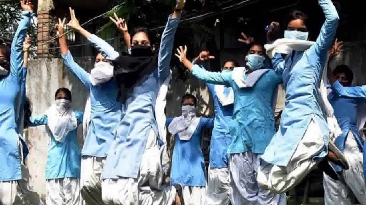 हरियाणा बोर्ड ने जारी किया 10वीं कक्षा का परिणाम, हिसार की ऋषिता ने 100% अंकों के साथ किया टॉप #हरियाणा_बोर्ड #परीक्षा