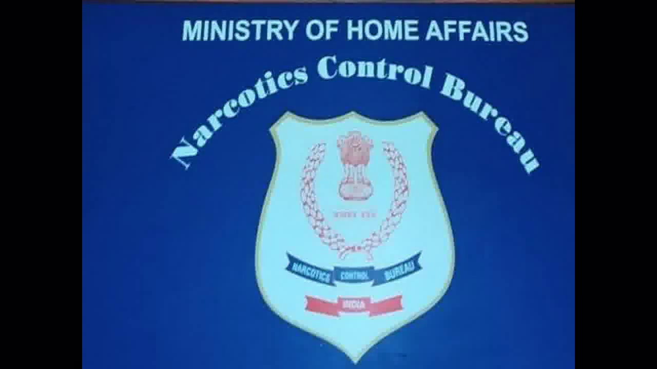 रिया ने पूछताछ में सारा अली खान, सिमोन खंबाटा और रकुल प्रीत का नाम लिया: सुशांत मामले में ड्रग कनेक्शन पर एनसीबी #रिया
