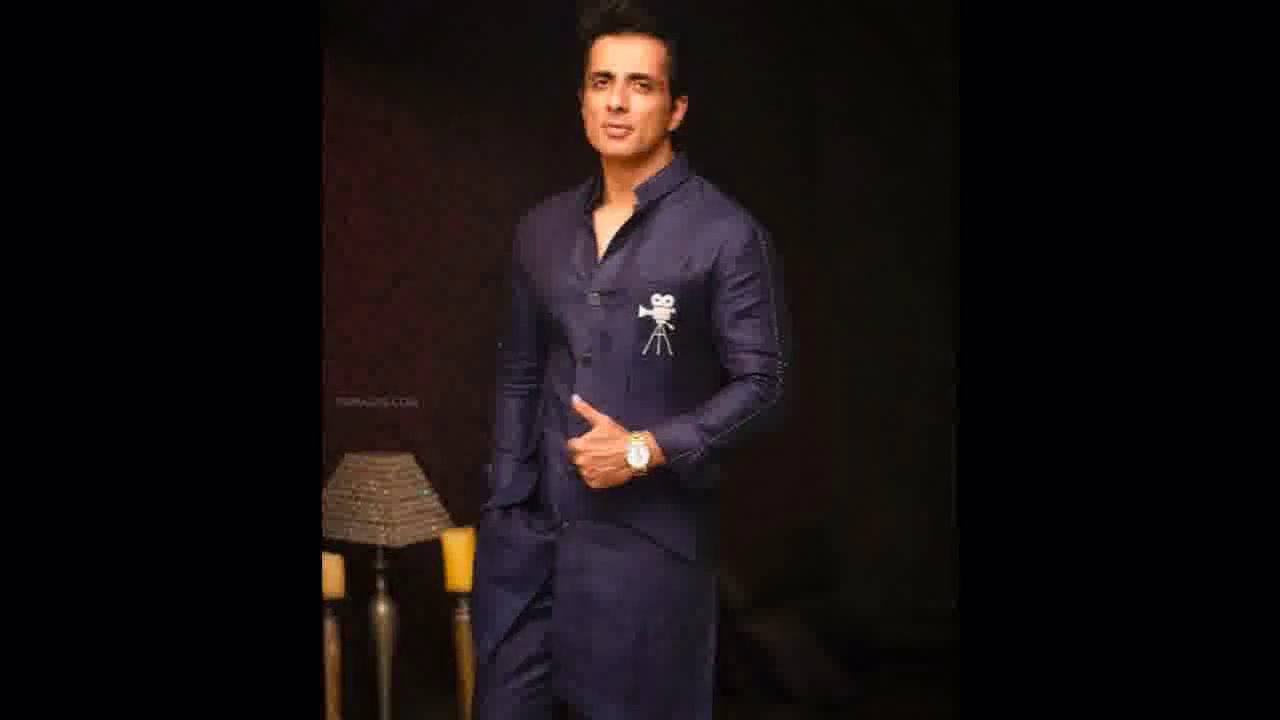 सोनू सूद ने बीजापुर की ‘अंजलि’ को दिया पंजाब-हरियाणा के कॉलेज में पढ़ने का ऑफर, बाढ़ में घर गिरने के बाद दी थी किताबें  #सोनू_सूद