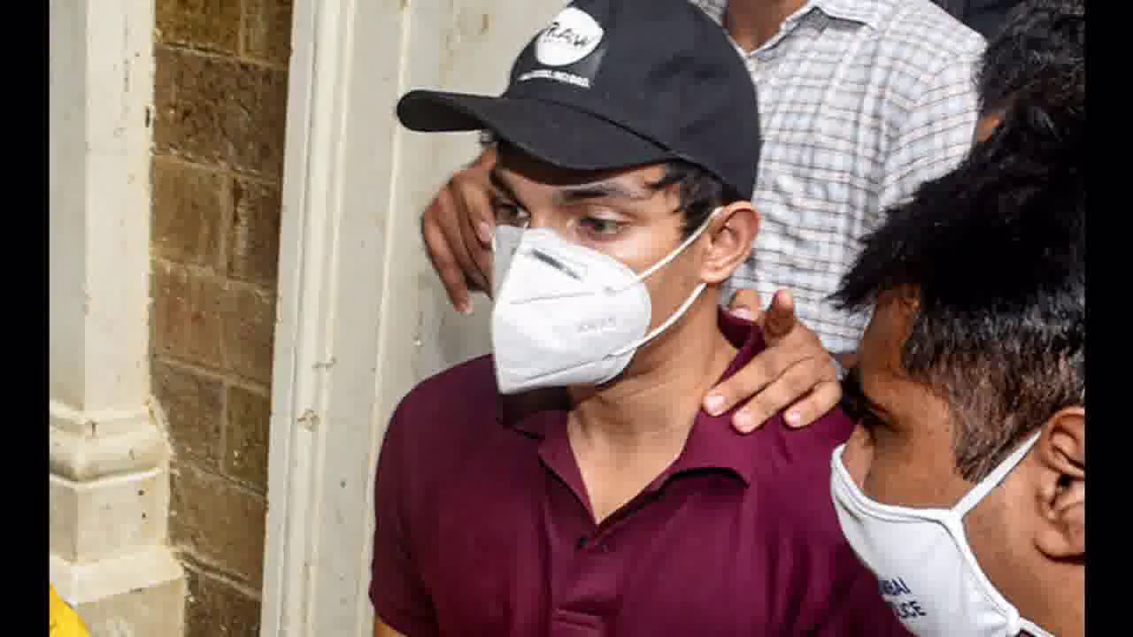 रिया के भाई शौविक और सुशांत के पूर्व हाउसकीपिंग मैनेजर को 9 सितंबर तक एनसीबी की हिरासत में भेजा गया #सुशांत_राजपूत