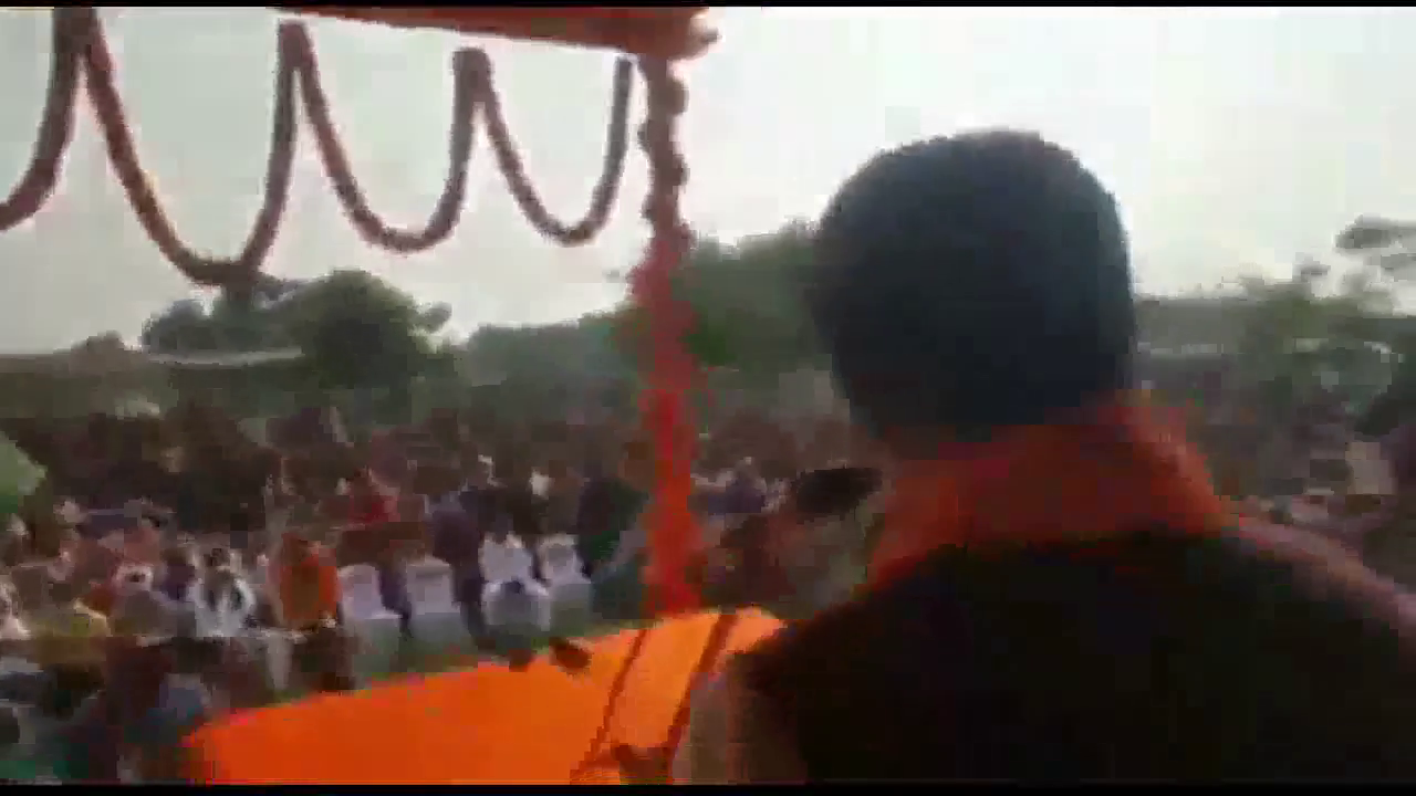 तेजस्वी बाबू अपने दम पर चुनाव लड़ते, वो क्यों सुशांत सिंह के हत्यारों का साथ दे रहे हैं: जनसभा में मनोज तिवारी  #मनोज_तिवारी