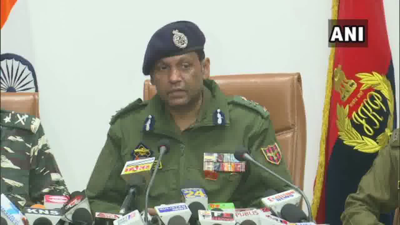 लग रहा है नगरोटा में मारे गए 4 आतंकी कुछ बड़ा करने आए थे: 11 राइफल व 29 ग्रेनेड मिलने पर आईजी जम्मू #आतंकी_हमला