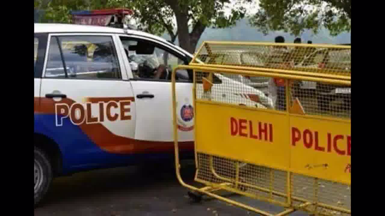 दिल्ली में दुकान से ज़ब्त किए गए 30 किलो से अधिक अवैध पटाखे, दुकानदार गिरफ्तार #अपराध #पटाखे