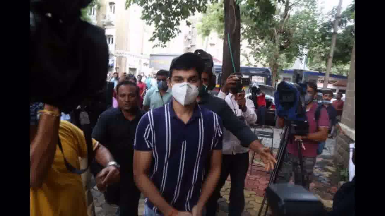 सुशांत की मौत से जुड़े ड्रग केस में गिरफ्तार रिया चक्रवर्ती के भाई शौविक को मिली ज़मानत #सुशांत #रिया