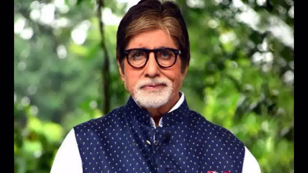 अमिताभ बच्चन ने शेयर की परिवार के साथ रिकॉर्डिंग रूम की तस्वीर; माइक के सामने बैठी दिखीं पोती आराध्या #अमिताभ_बच्चन