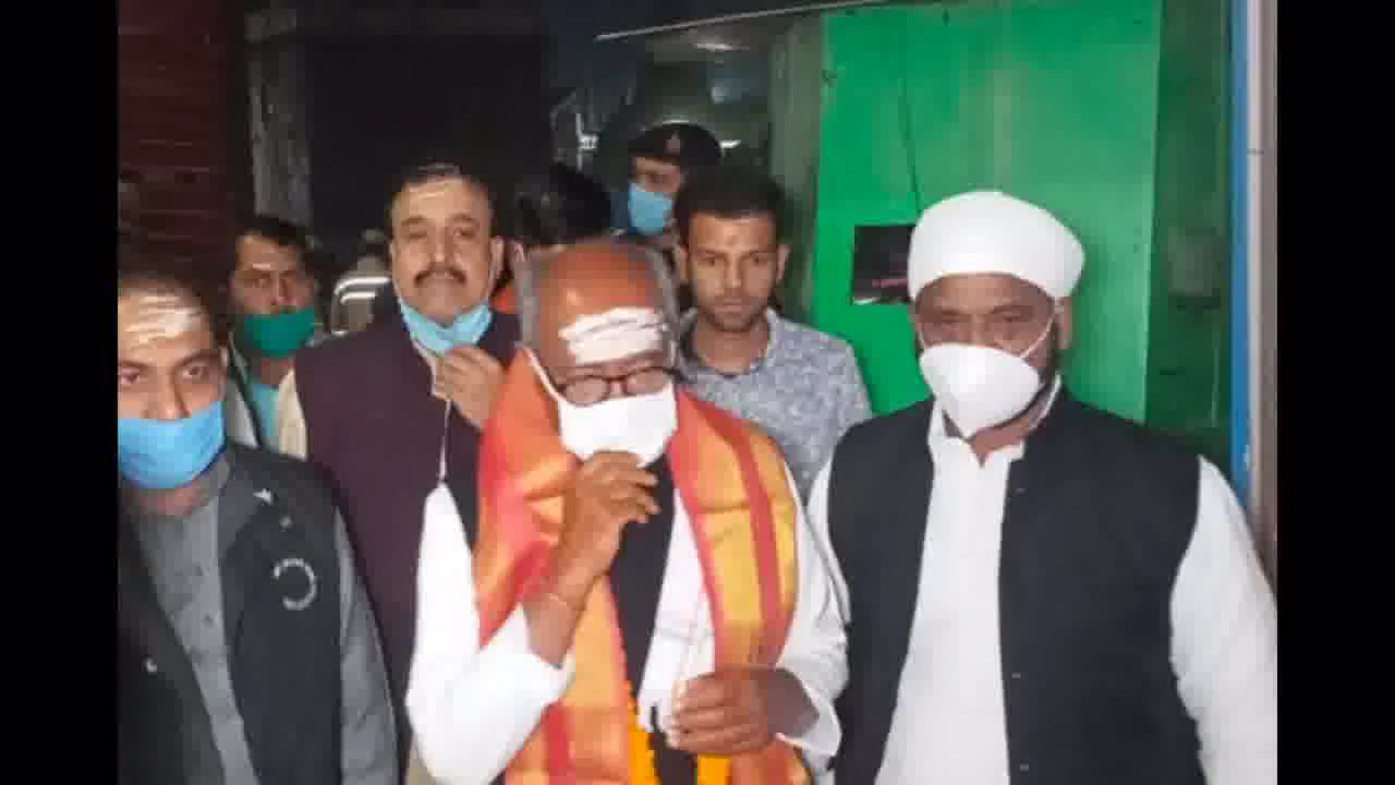 पूर्व सीएम दिग्विजय सिंह ने वाराणसी पहुंच काशी विश्वनाथ मंदिर में की पूजा-अर्चना  #दिग्विजय_सिंह