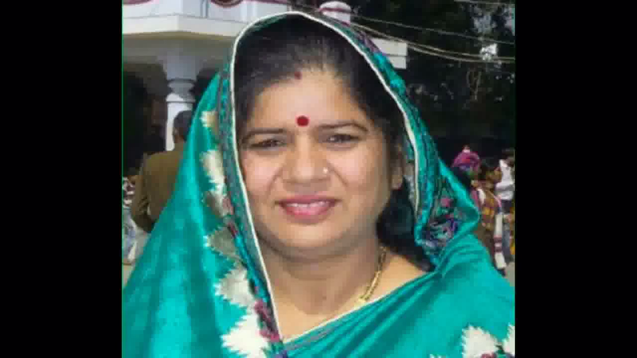 पूर्व मंत्री इमरती देवी को सरकारी बंगला खाली करने के लिए PWD अधिकारी ने भेजा नोटिस, किए गए भोपाल ऑफिस अटैच  #इमरती_देवी