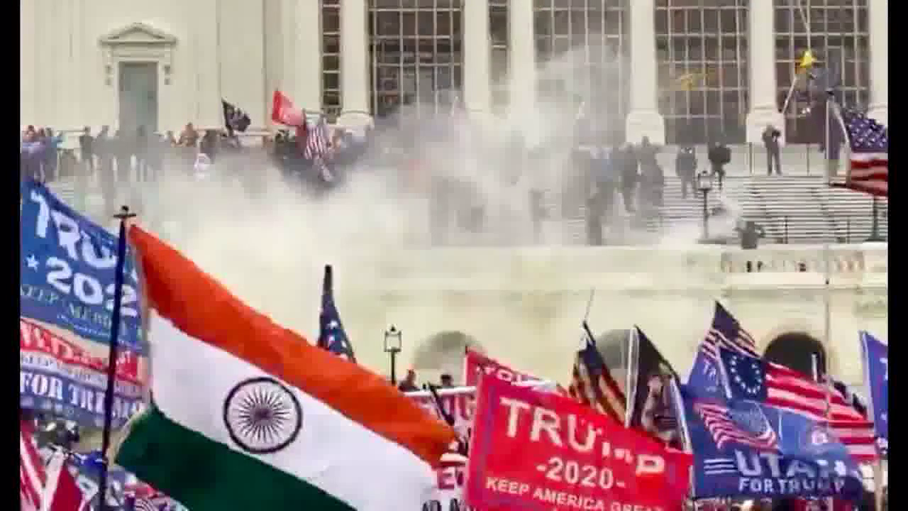 यह हमारे लिए चेतावनी है: यूएस में हिंसा के बीच तिरंगा दिखने पर सवाल उठा रहे वरुण से शशि थरूर #यूएस_हिंसा