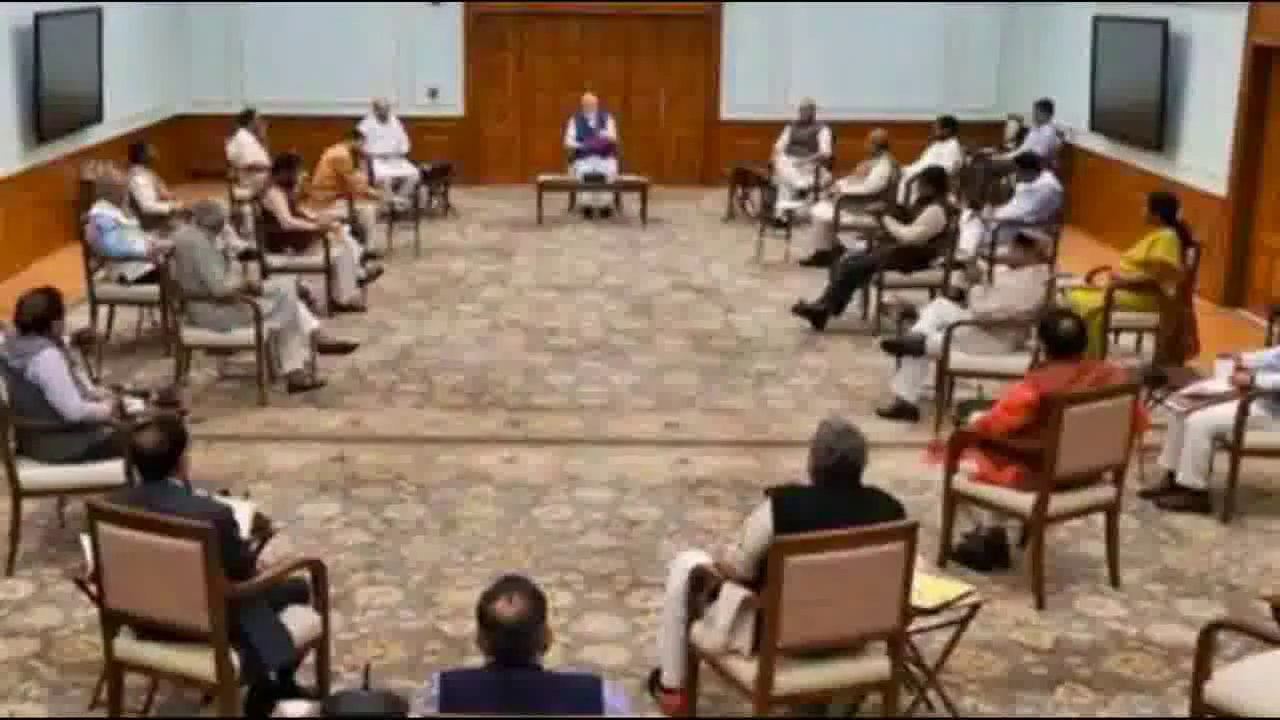 ट्विटर का बयान दुनिया के सबसे बड़े लोकतंत्र पर अपनी शर्तें थोपने का एक प्रयास है: सरकार #ट्विटर #भारत_सरकार