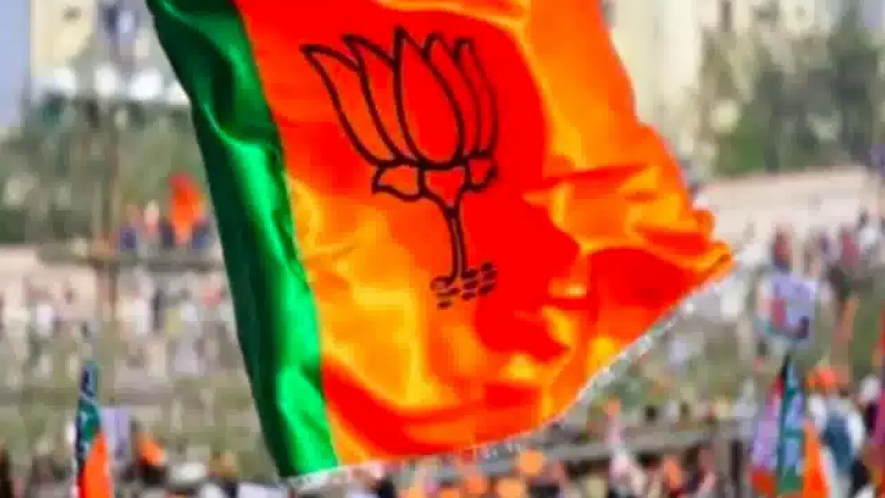 उन्हें पार्टी में दरकिनार किया गया है: तेज प्रताप के अगरबत्ती आउटलेट खोलने पर बीजेपी प्रवक्ता #तेजप्रताप_यादव