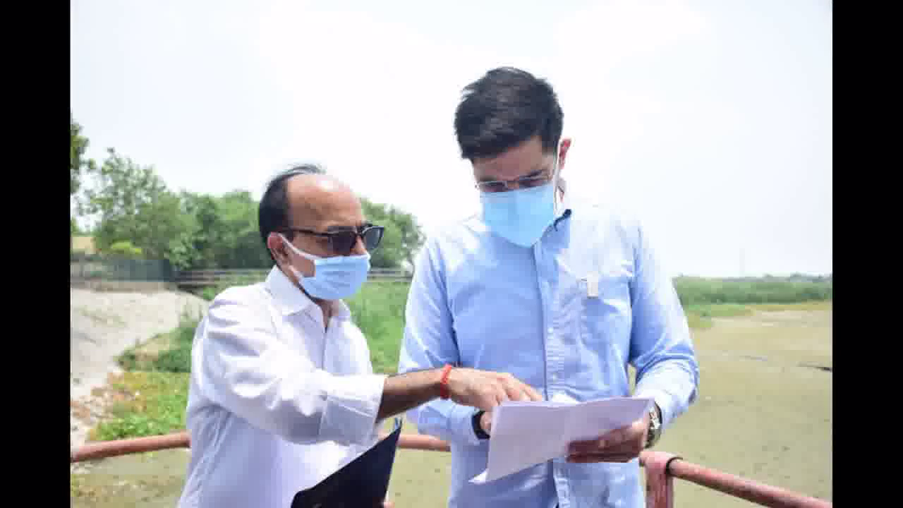 दिल्ली जल बोर्ड के उपाध्यक्ष राघव चड्ढा ने वज़ीराबाद में यमुना नदी के जलस्तर का किया निरीक्षण #यमुना_नदी #दिल्ली_पानी