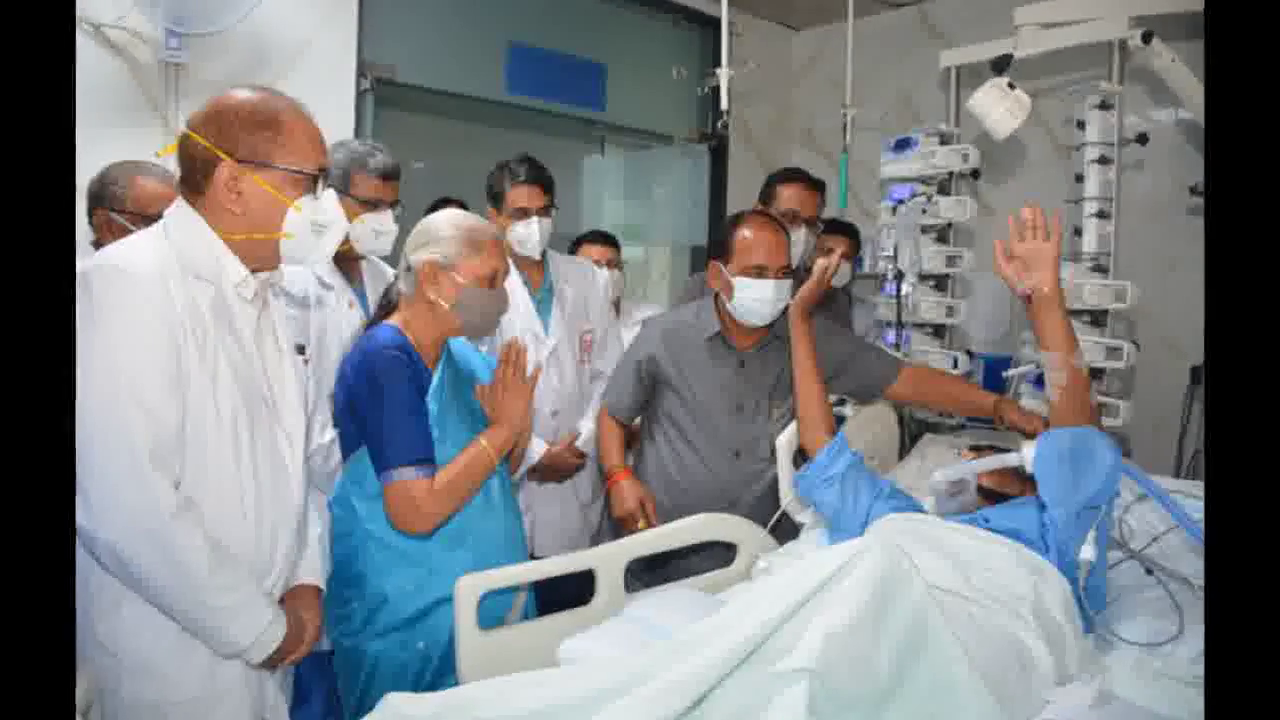 यूपी के पूर्व सीएम कल्याण सिंह से मिलने अस्पताल पहुंचीं राज्यपाल आनंदीबेन पटेल, तस्वीरें आईं सामने #कल्याण_सिंह