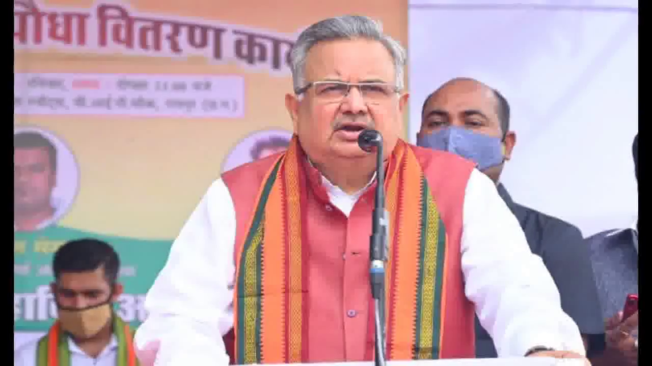 राजनांदगांव में पेगासस विवाद में पूर्व CM रमन सिंह के खिलाफ महापौर हेमा देशमुख व कांग्रेस ने दर्ज कराई शिकायत #पेगासस