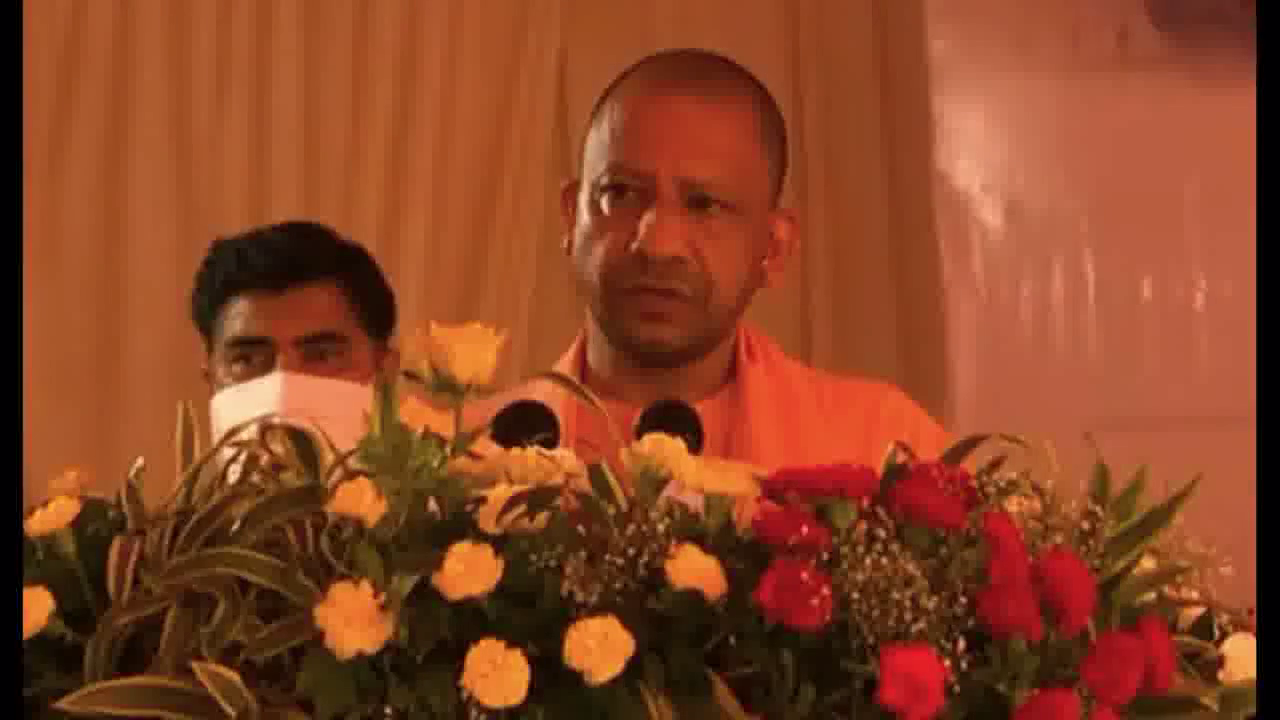 कारगिल दिवस पर सीएम योगी ने दी शहीदों को श्रद्धांजलि, शहीदों के परिजन को किया सम्मानित #विजय_दिवस