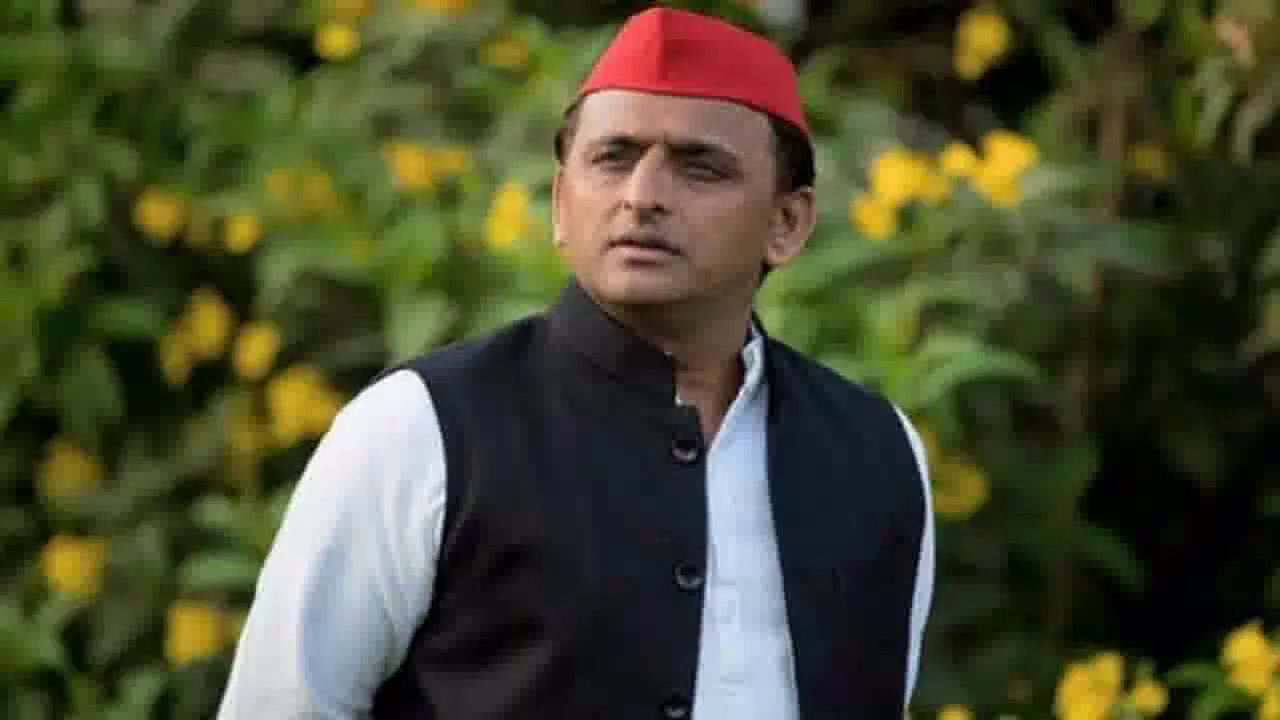 कौन खा गया बच्चों के हिस्से का खाना?: यूपी में 398359 अति कुपोषित बच्चे होने पर अखिलेश #कुपोषण #राजनीति