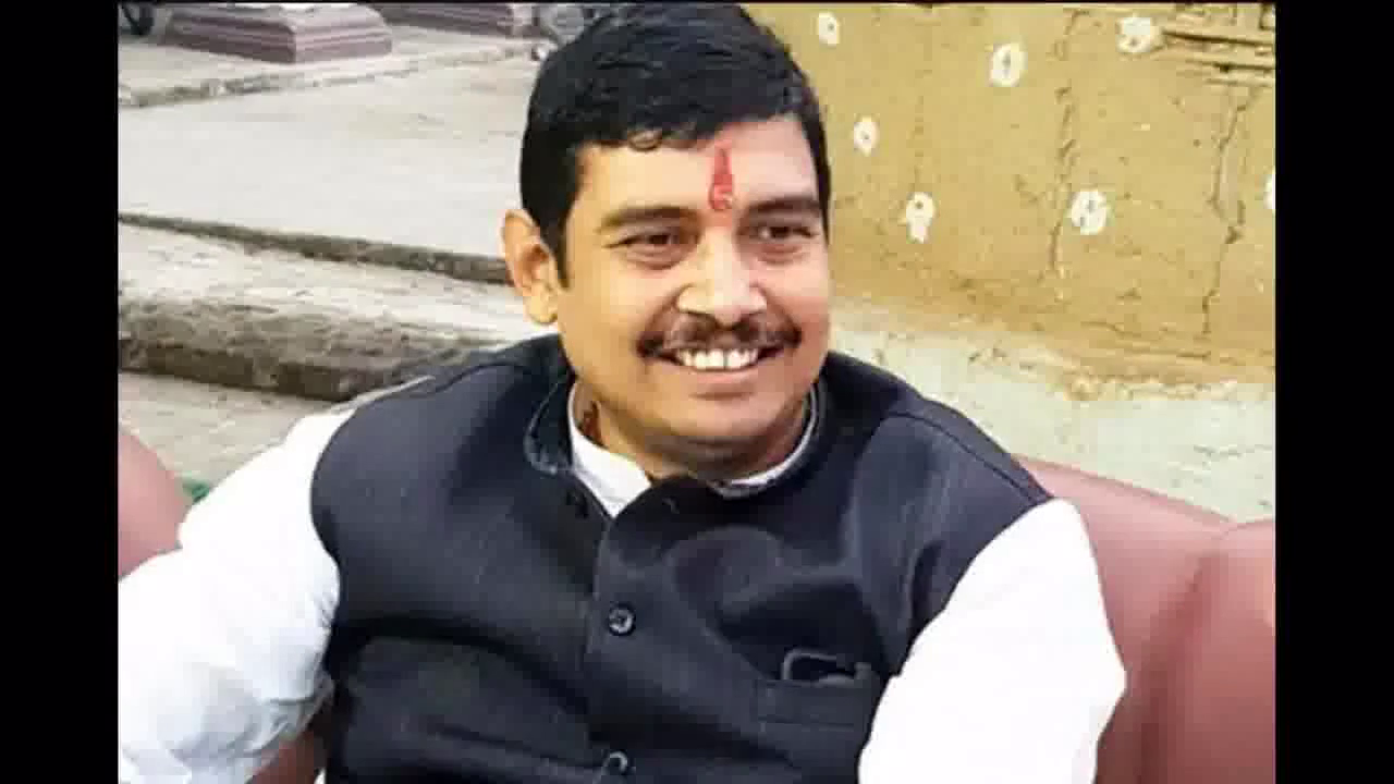 बसपा सांसद अतुल राय को सज़ा-ए-मौत हो: सुप्रीम कोर्ट के बाहर आत्मदाह करने वाली ‘रेप पीड़िता’ की मां #अतुल_राय