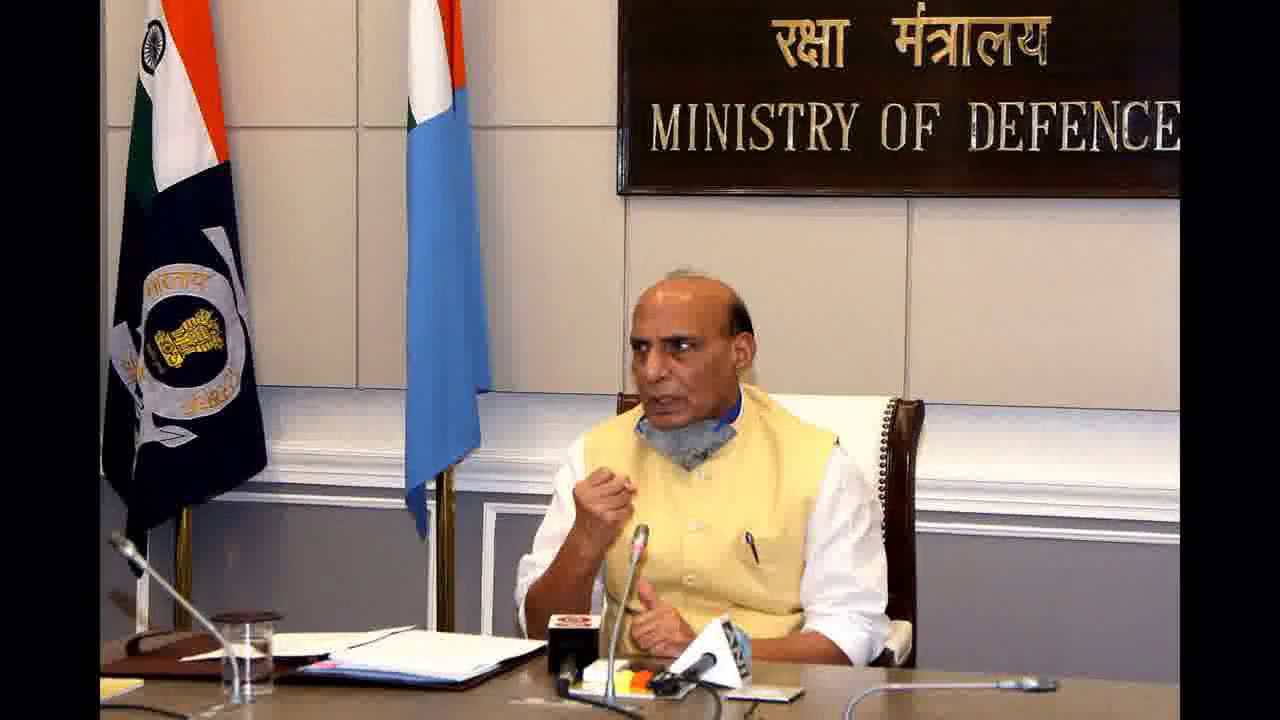 सरकार ने ₹20,000 करोड़ से अधिक में 56 सैन्य परिवहन विमान खरीदने के लिए एयरबस के साथ डील साइन की  #वायुसेना