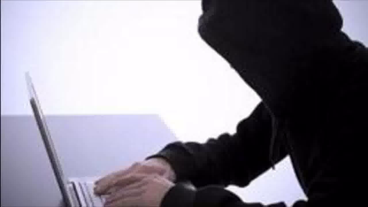 नोएडा में ऑनलाइन फर्नीचर बेचने वाले शख्स से साइबर जालसाज़ों ने की ₹4 लाख की ठगी #साइबर_अपराध