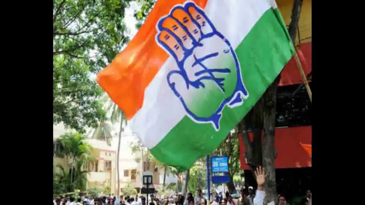 इंदौर-इच्छापुर हाईवे पर कंप्यूटर बाबा के वाहन को कंटेनर ने मारी टक्कर, बाबा ने की घटना की जांच की मांग #कंप्यूटर_बाबा